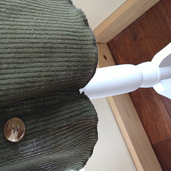 $8 or 3 for 15 dress/tunic olive green - Picture 5 of 9